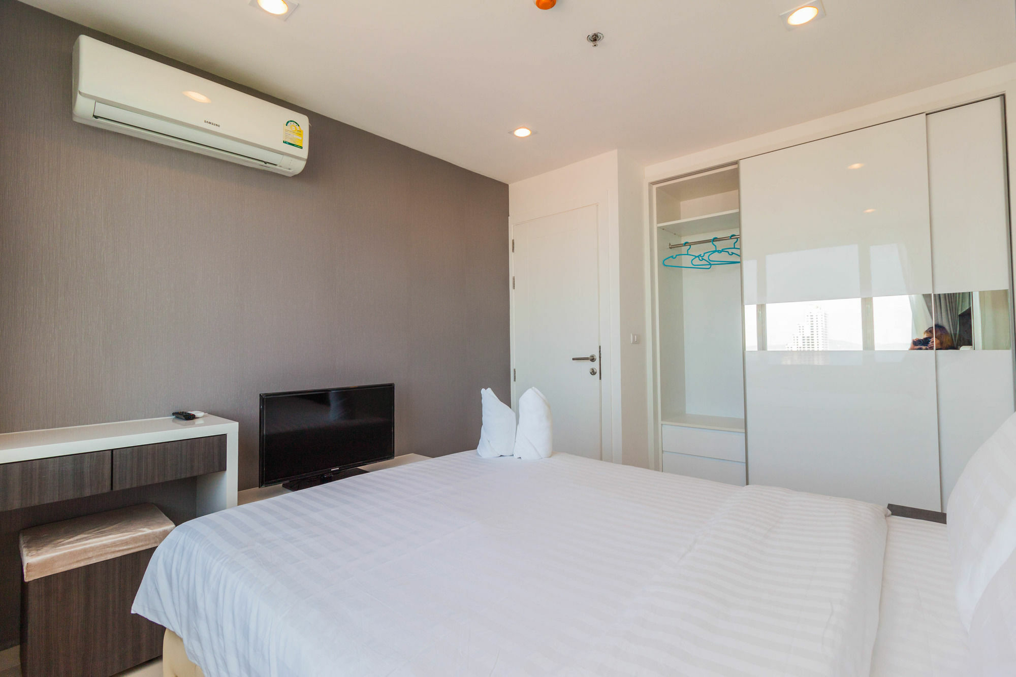 Vision Pratumnak By Pattaya Sunny Rentals Екстериор снимка